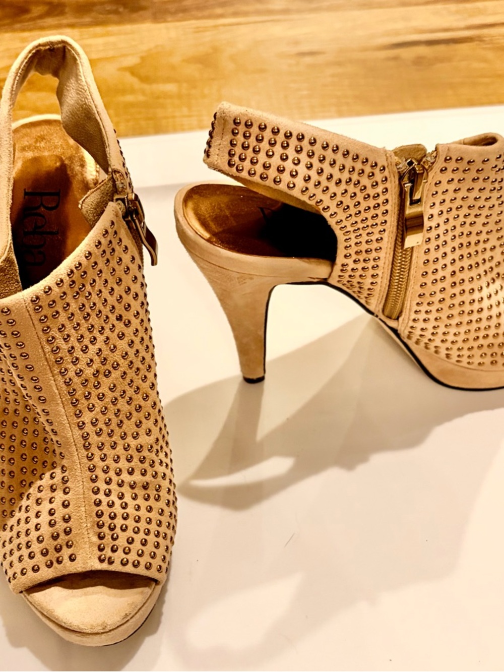 Reba Studded Peep Toe Heels Booties Nude Tan Size 5.5 New